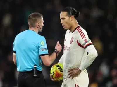 Van Dijk đổ lỗi cho gió sau thất bại sốc của Liverpool trước Bournemouth