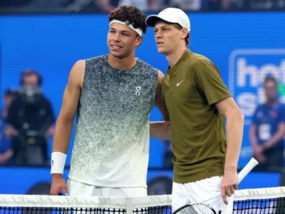 Sinner Hạ Gục Shelton, Chính Thức Khiêu Chiến Djokovic Tại Bán Kết Australian Open 2026