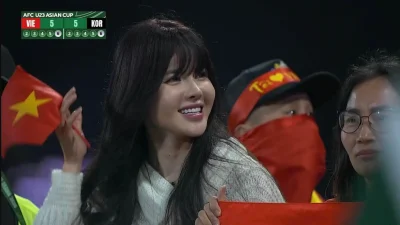 Bật Mí Danh Tính Cổ Động Viên Nữ Xinh Đẹp Gây Sốt Khi Cổ Vũ U23 Việt Nam: Là Hot Girl Sống Ở Dubai 1