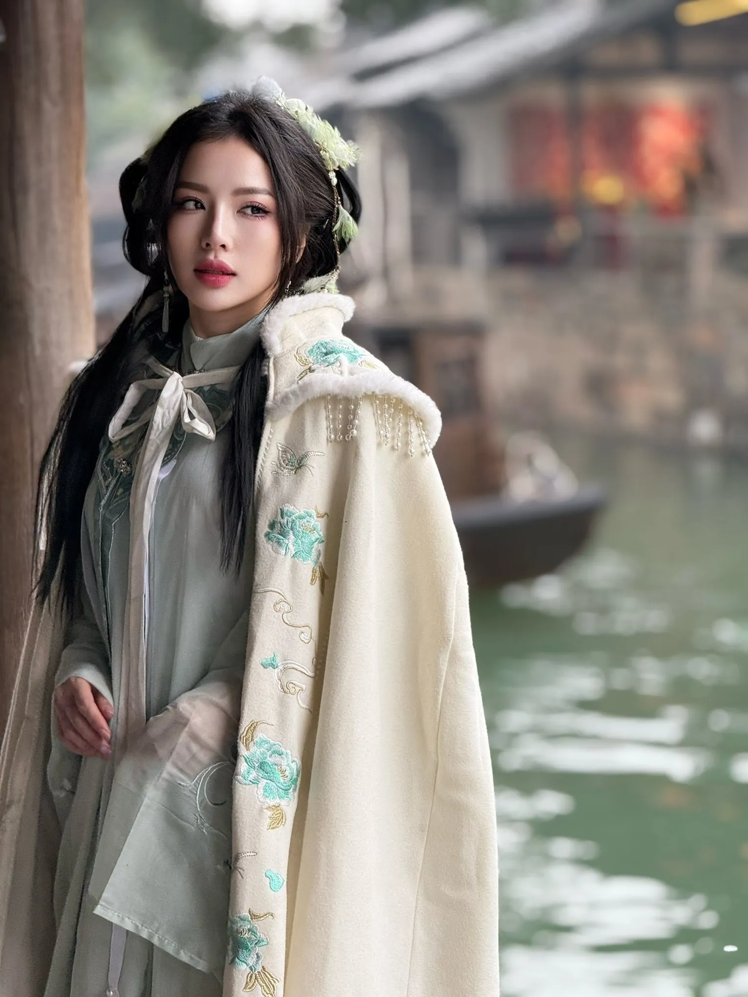 Loan Barbie tiểu thư đài các