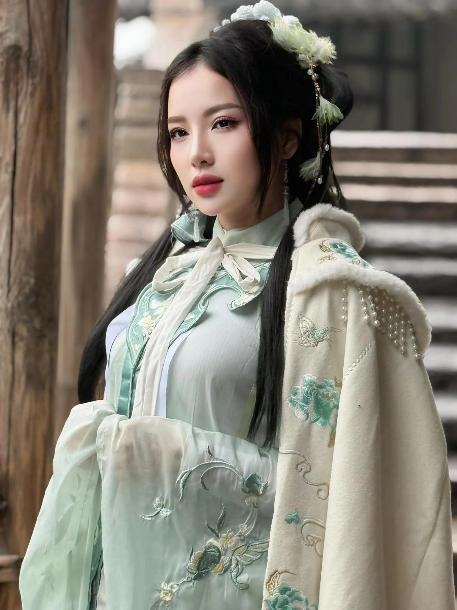 Loan Barbie nữ y tá