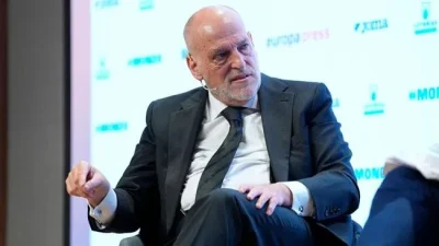 Chủ tịch La Liga Javier Tebas lên tiếng: "Barcelona không hề hối lộ trọng tài" 1