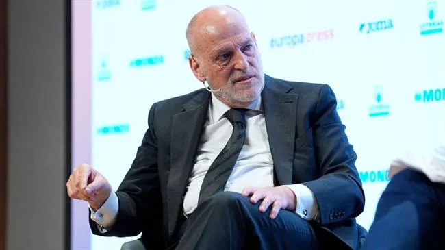 Chủ tịch La Liga Javier Tebas phát biểu về vụ bê bối Negreira Chủ tịch La Liga Javier Tebas phát biểu về vụ bê bối Negreira