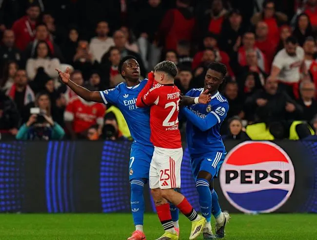 Real Madrid đòi UEFA điều tra trường hợp của Vinicius 1 Real Madrid đòi UEFA điều tra trường hợp của Vinicius 1